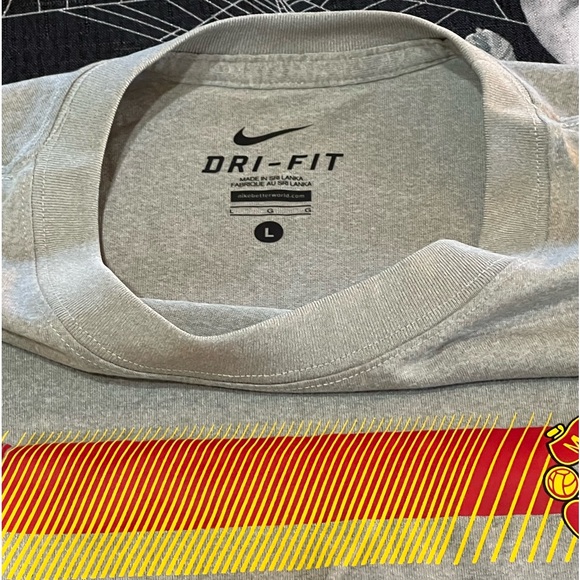 RARE 2012 Nike Dri-Fit Manchester United Futbol Club Performance Shirt Large NWT - Picture 5 of 8